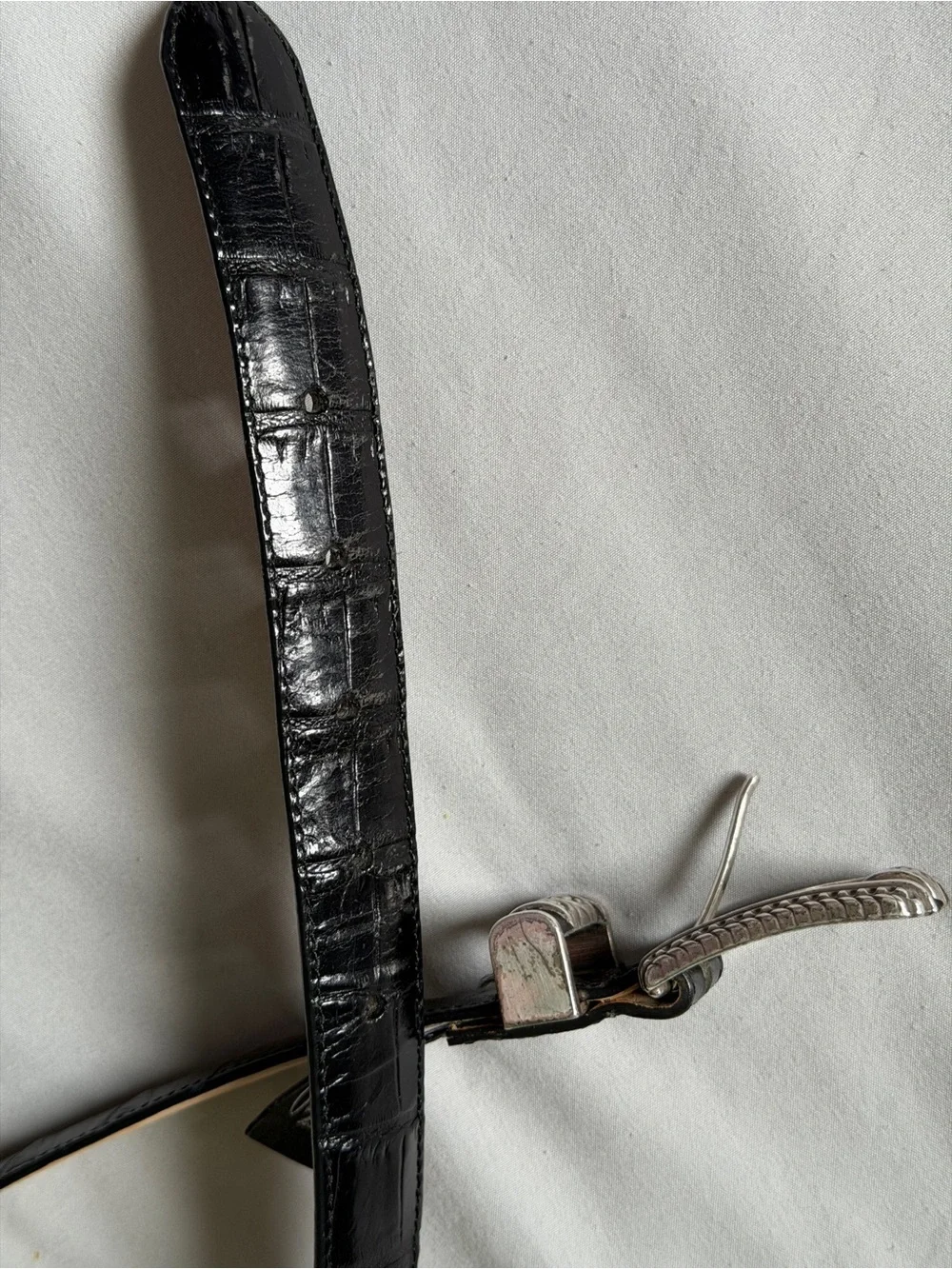 BRIGHTON Women’s M/L 32” Black Leather 90s Belt 42603 Silver Embossed Croc EUC